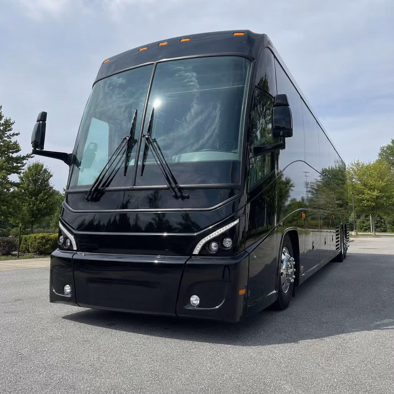 charterbusrentalindependencemo com will help you organize corporate event shuttles around independence and the surrounding area